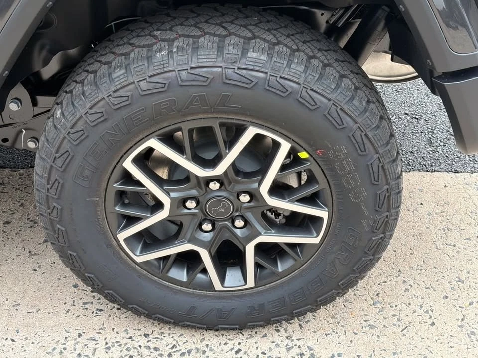 2027 Jeep JL Wrangler - Image 15 of 20