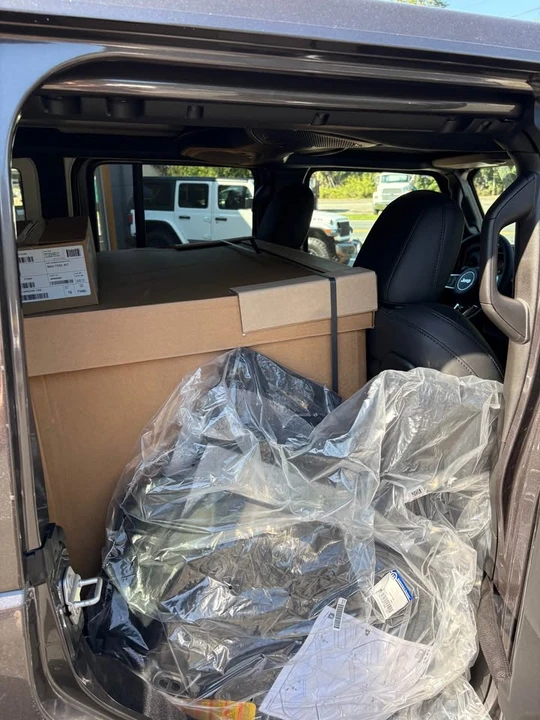 2027 Jeep JL Wrangler - Image 14 of 14