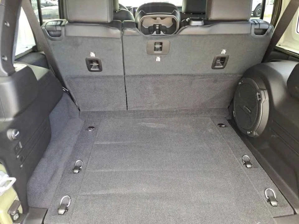 2027 Jeep JL Wrangler - Image 5 of 6