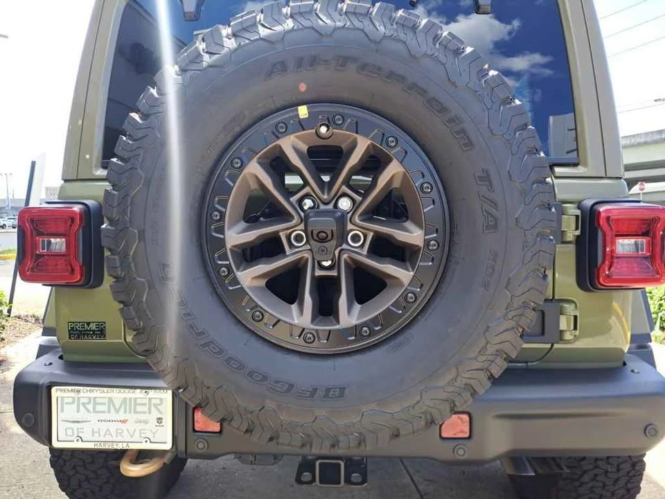2027 Jeep JL Wrangler - Image 6 of 6