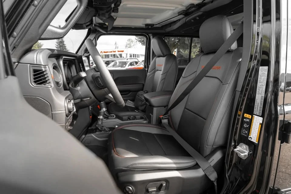2027 Jeep JL Wrangler - Image 9 of 19