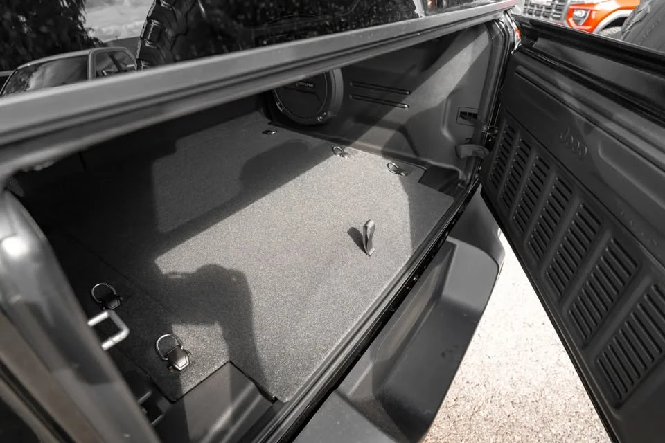 2027 Jeep JL Wrangler - Image 12 of 19