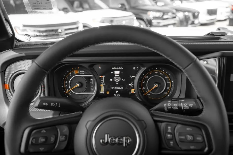 2027 Jeep JL Wrangler - Image 13 of 19