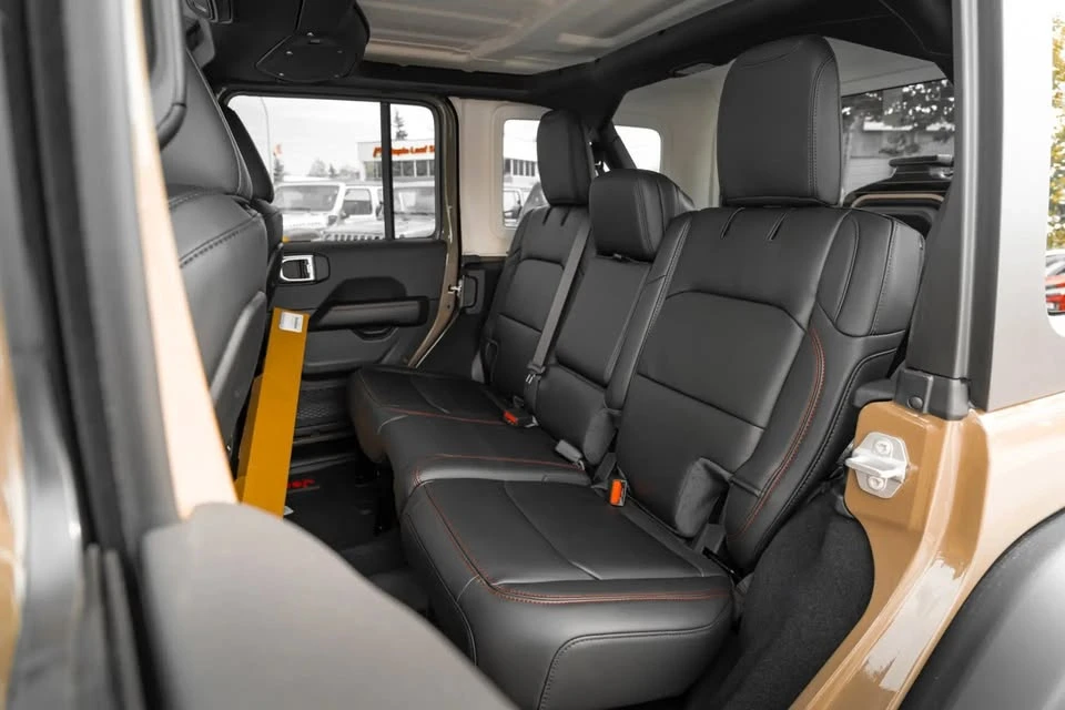 2027 Jeep JL Wrangler - Image 11 of 19