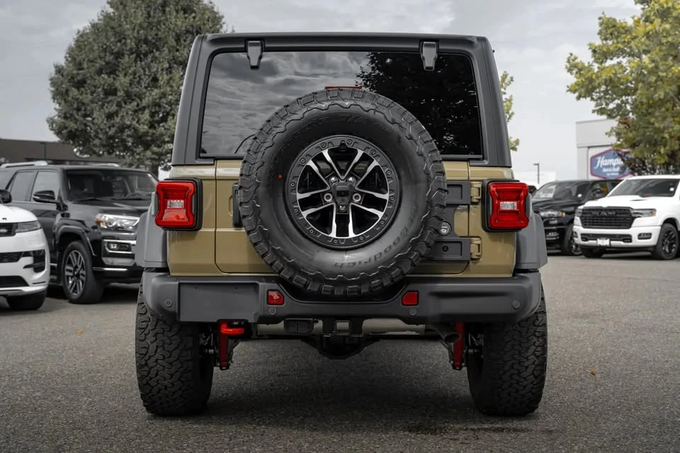 2027 Jeep JL Wrangler - Image 6 of 19