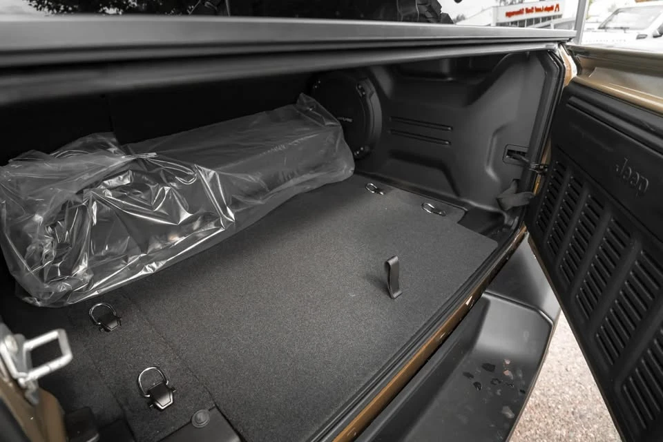 2027 Jeep JL Wrangler - Image 12 of 19