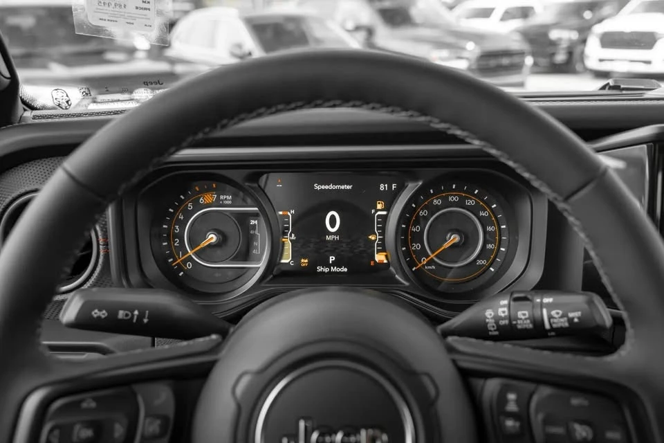 2027 Jeep JL Wrangler - Image 14 of 19