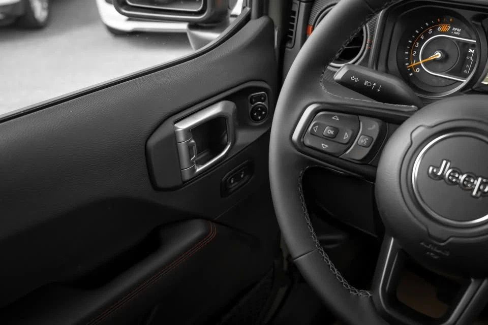 2027 Jeep JL Wrangler - Image 19 of 19