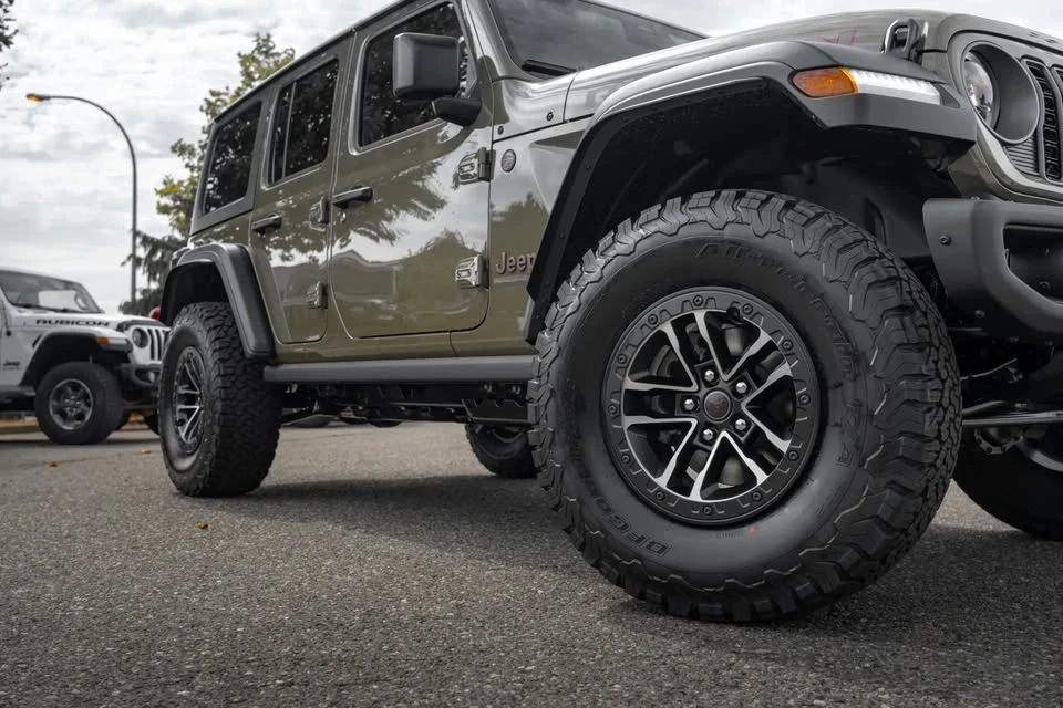 2027 Jeep JL Wrangler - Image 2 of 19