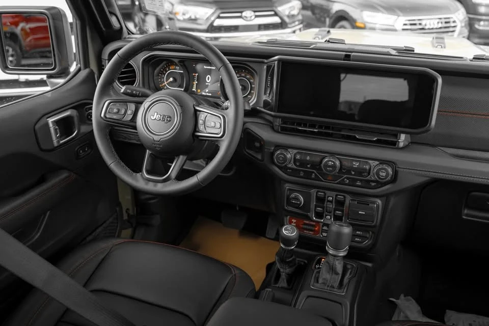 2027 Jeep JL Wrangler - Image 15 of 19