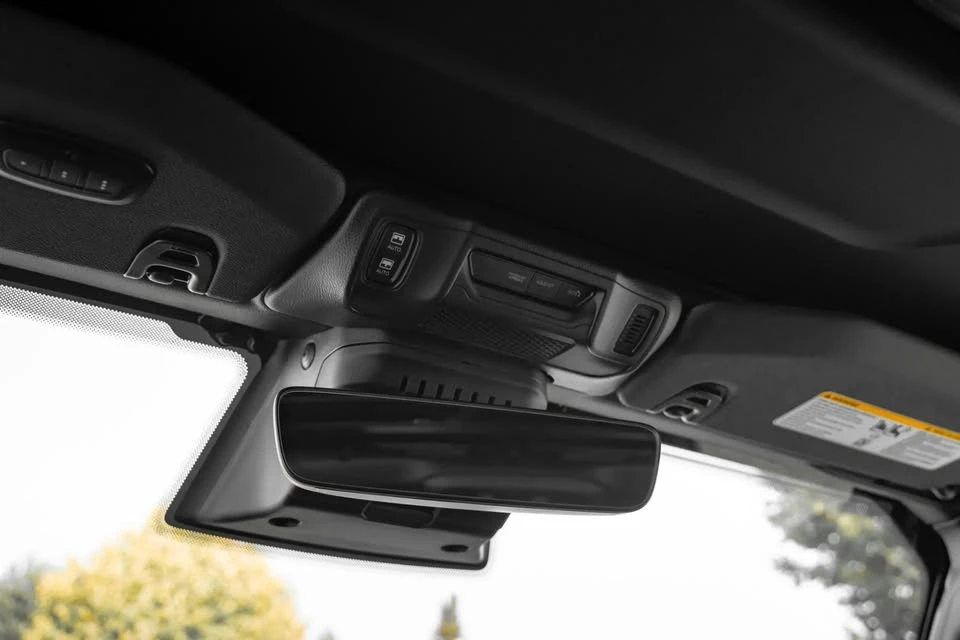 2027 Jeep JL Wrangler - Image 17 of 19