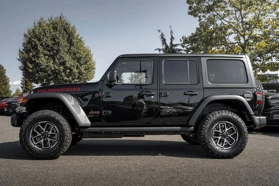 2027 Jeep JL Wrangler - Image 5 of 6