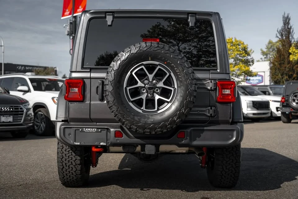 2027 Jeep JL Wrangler - Image 6 of 19