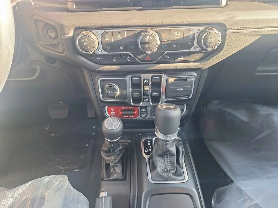 2027 Jeep JL Wrangler - Image 4 of 9