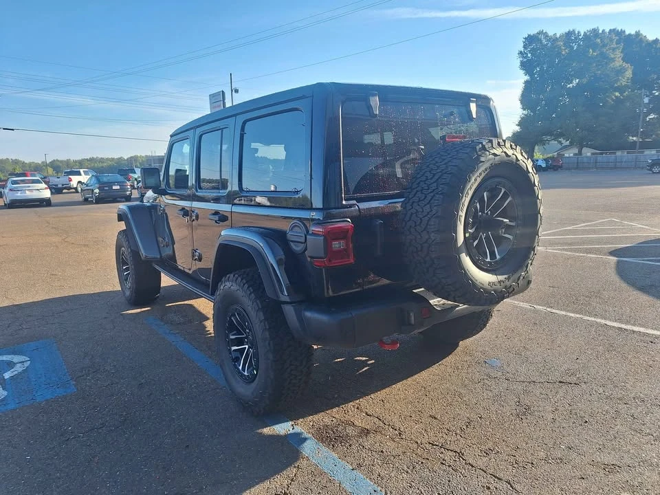 2027 Jeep JL Wrangler - Image 7 of 9
