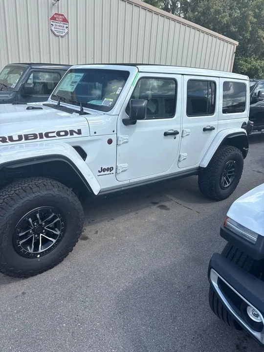 2027 Jeep JL Wrangler - Image 3 of 6