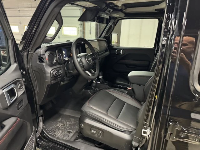 2027 Jeep JL Wrangler - Image 15 of 20