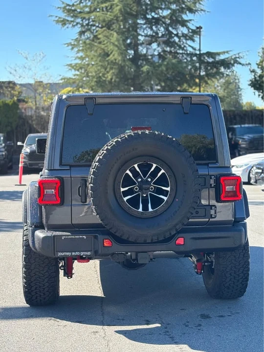 2027 Jeep JL Wrangler - Image 5 of 17