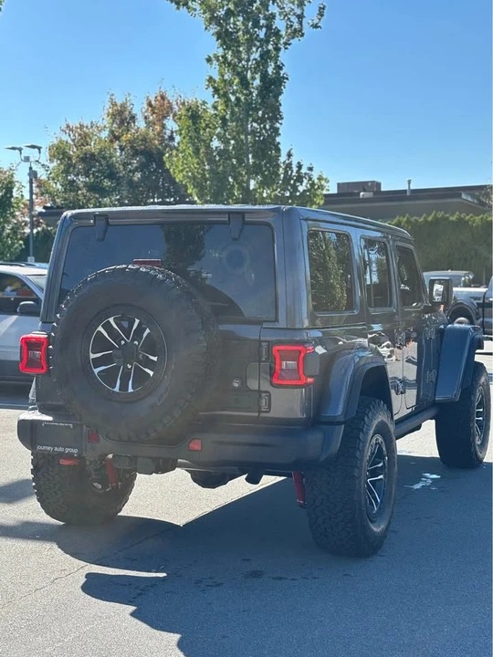 2027 Jeep JL Wrangler - Image 6 of 17