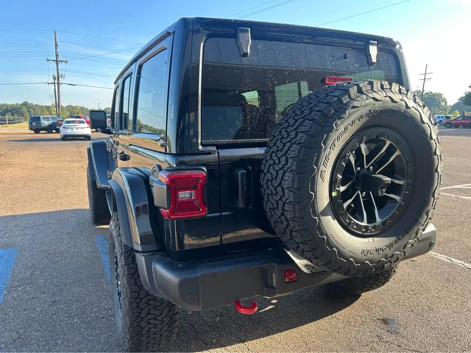 2027 Jeep JL Wrangler - Image 3 of 7