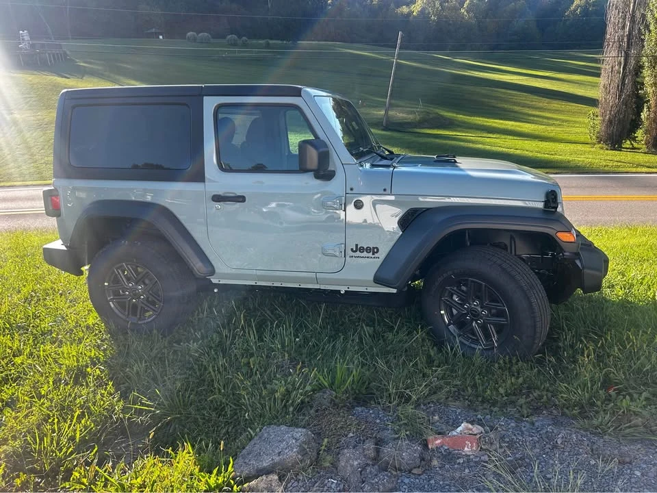 2027 Jeep JL Wrangler - Image 2 of 6