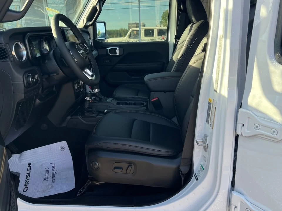 2027 Jeep JL Wrangler - Image 13 of 20