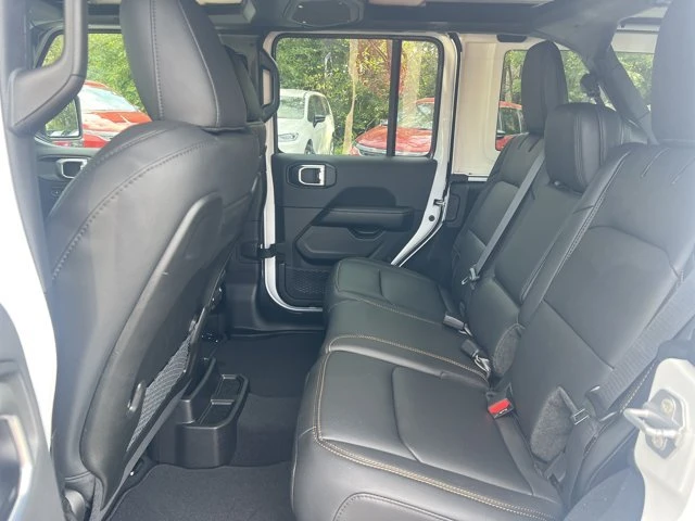 2027 Jeep JL Wrangler - Image 7 of 15