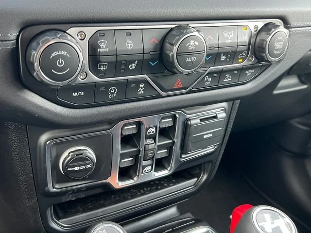 2027 Jeep JL Wrangler - Image 13 of 19