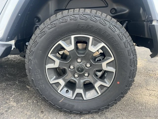 2027 Jeep JL Wrangler - Image 7 of 16