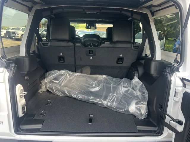 2027 Jeep JL Wrangler - Image 6 of 16