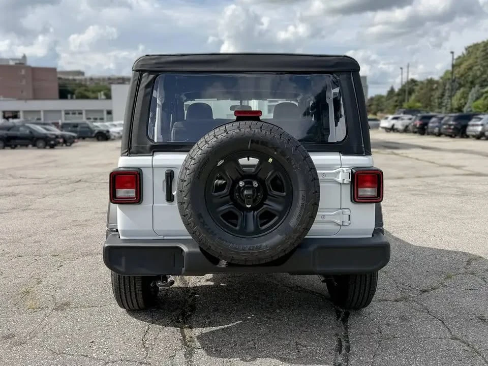 2027 Jeep JL Wrangler - Image 6 of 17