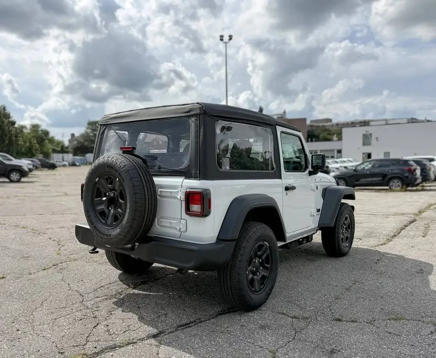 2027 Jeep JL Wrangler - Image 5 of 17