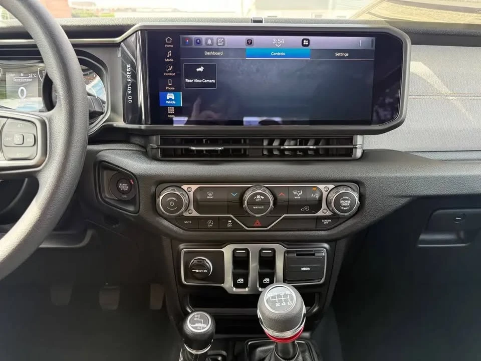 2027 Jeep JL Wrangler - Image 12 of 17