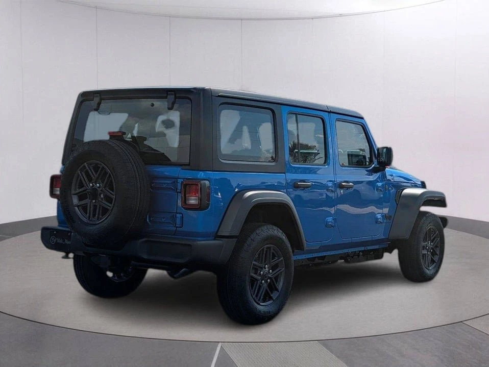 2027 Jeep JL Wrangler - Image 5 of 10