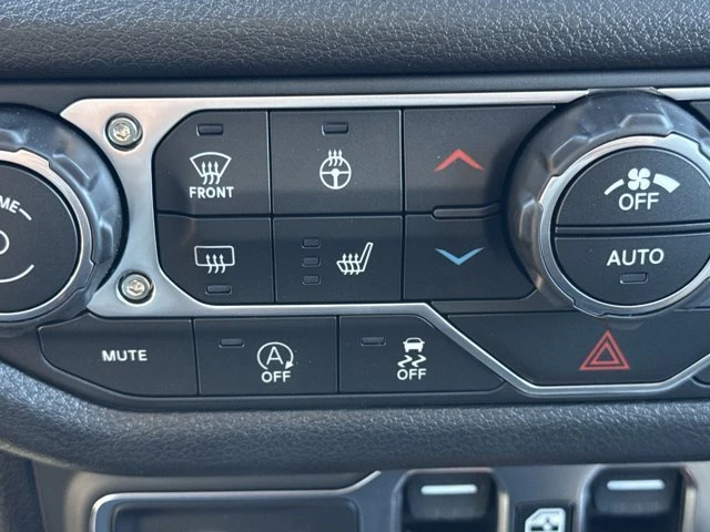 2027 Jeep JL Wrangler - Image 14 of 18