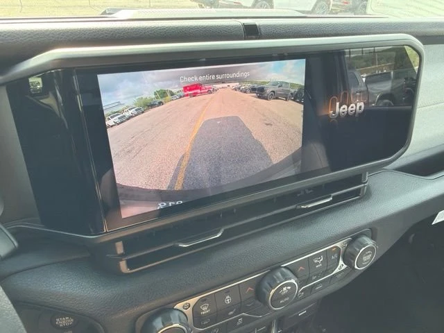 2027 Jeep JL Wrangler - Image 15 of 20