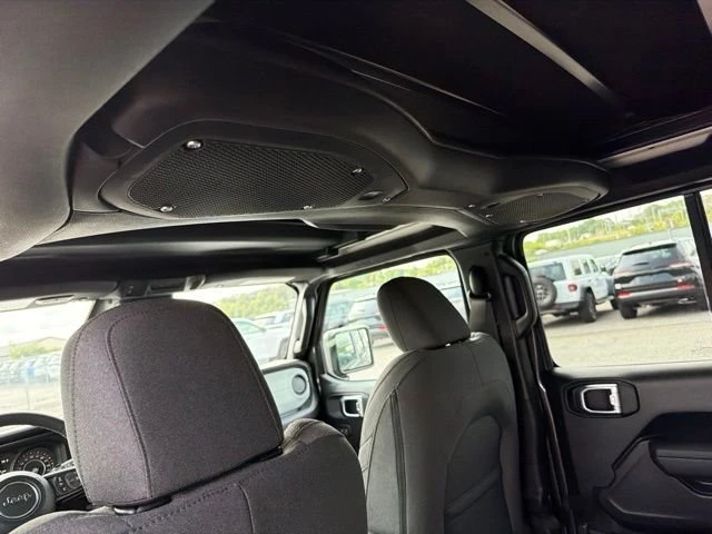 2027 Jeep JL Wrangler - Image 9 of 20