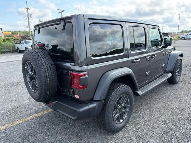 2027 Jeep JL Wrangler - Image 3 of 20