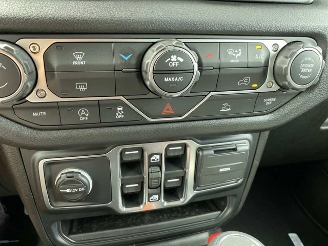 2027 Jeep JL Wrangler - Image 10 of 14