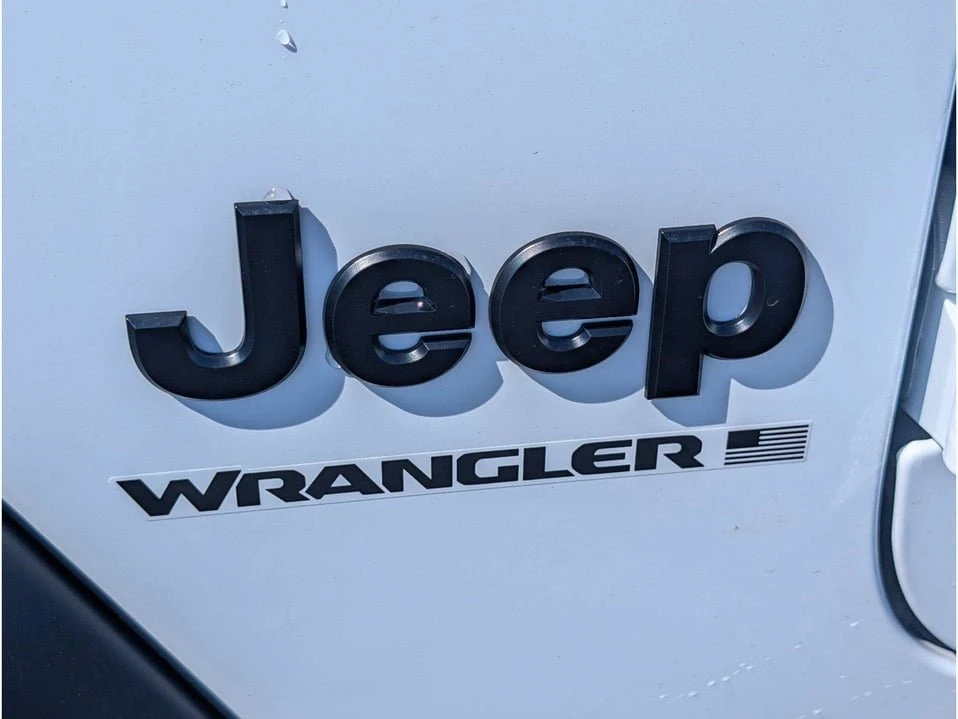 2027 Jeep JL Wrangler - Image 10 of 10