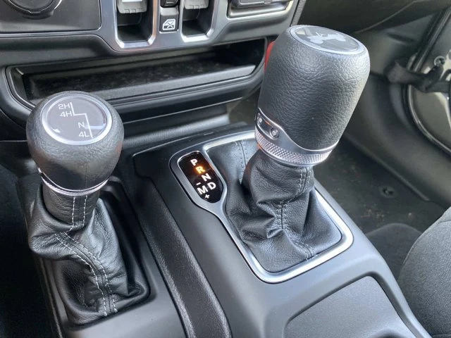 2027 Jeep JL Wrangler - Image 11 of 14