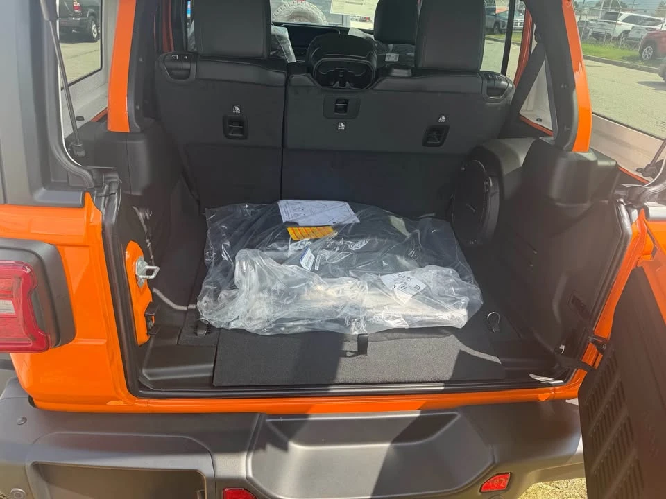 2027 Jeep JL Wrangler - Image 3 of 12