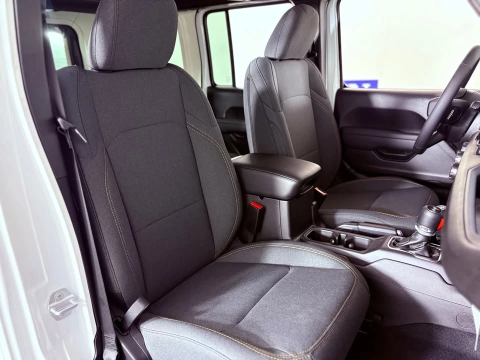 2027 Jeep JL Wrangler - Image 3 of 17