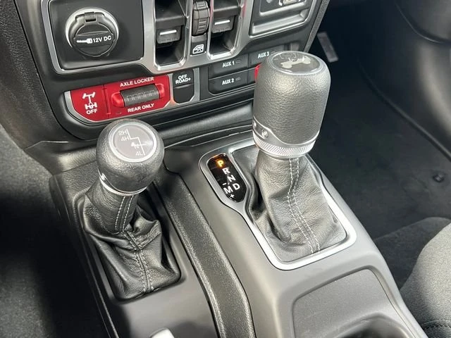 2027 Jeep JL Wrangler - Image 13 of 18