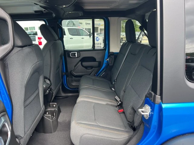 2027 Jeep JL Wrangler - Image 16 of 18