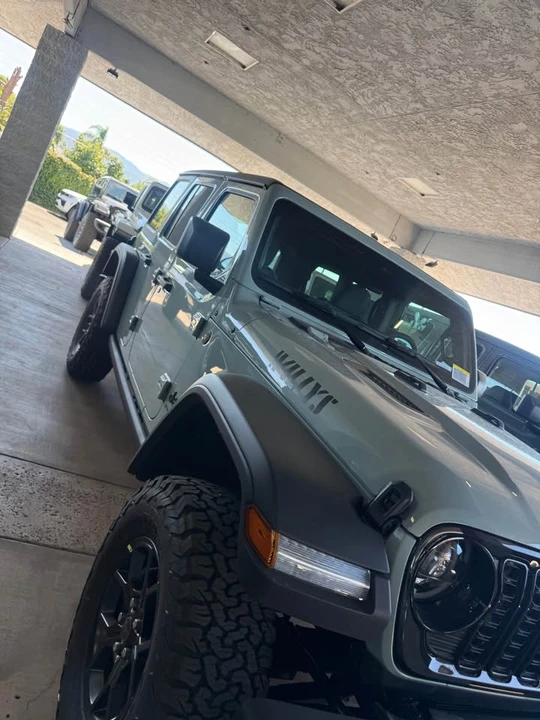 2027 Jeep JL Wrangler - Image 3 of 9