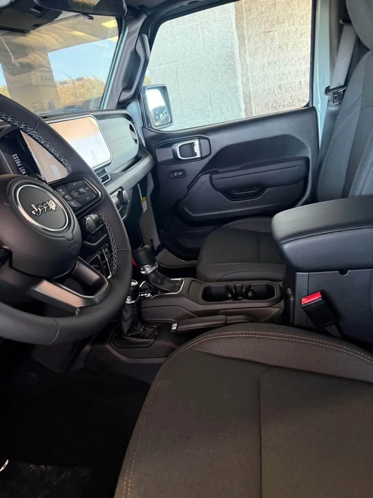 2027 Jeep JL Wrangler - Image 7 of 9