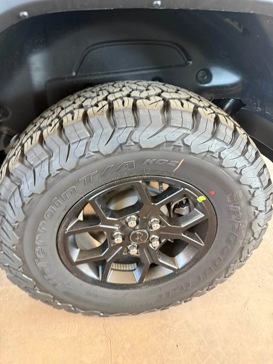 2027 Jeep JL Wrangler - Image 5 of 9