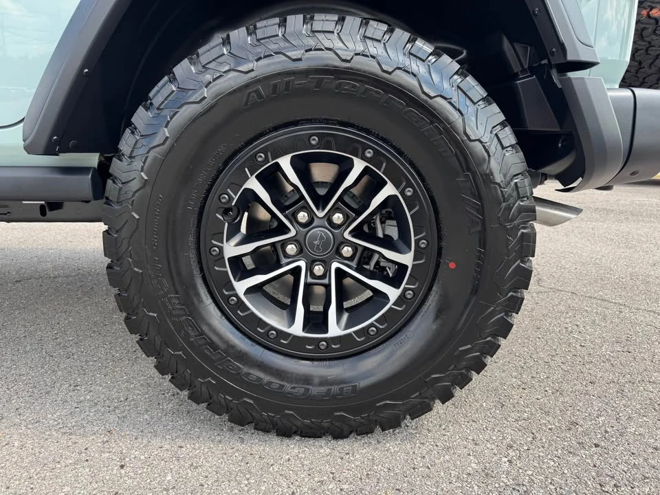 2027 Jeep JL Wrangler - Image 10 of 15