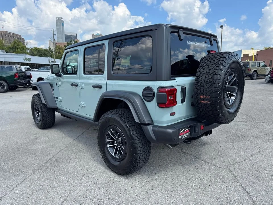2027 Jeep JL Wrangler - Image 8 of 15